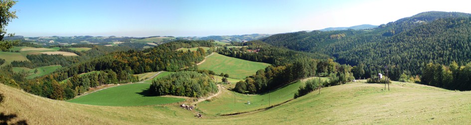 Blick vom Kraxenberg in die Bucklige Welt