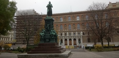 Schillerplatz